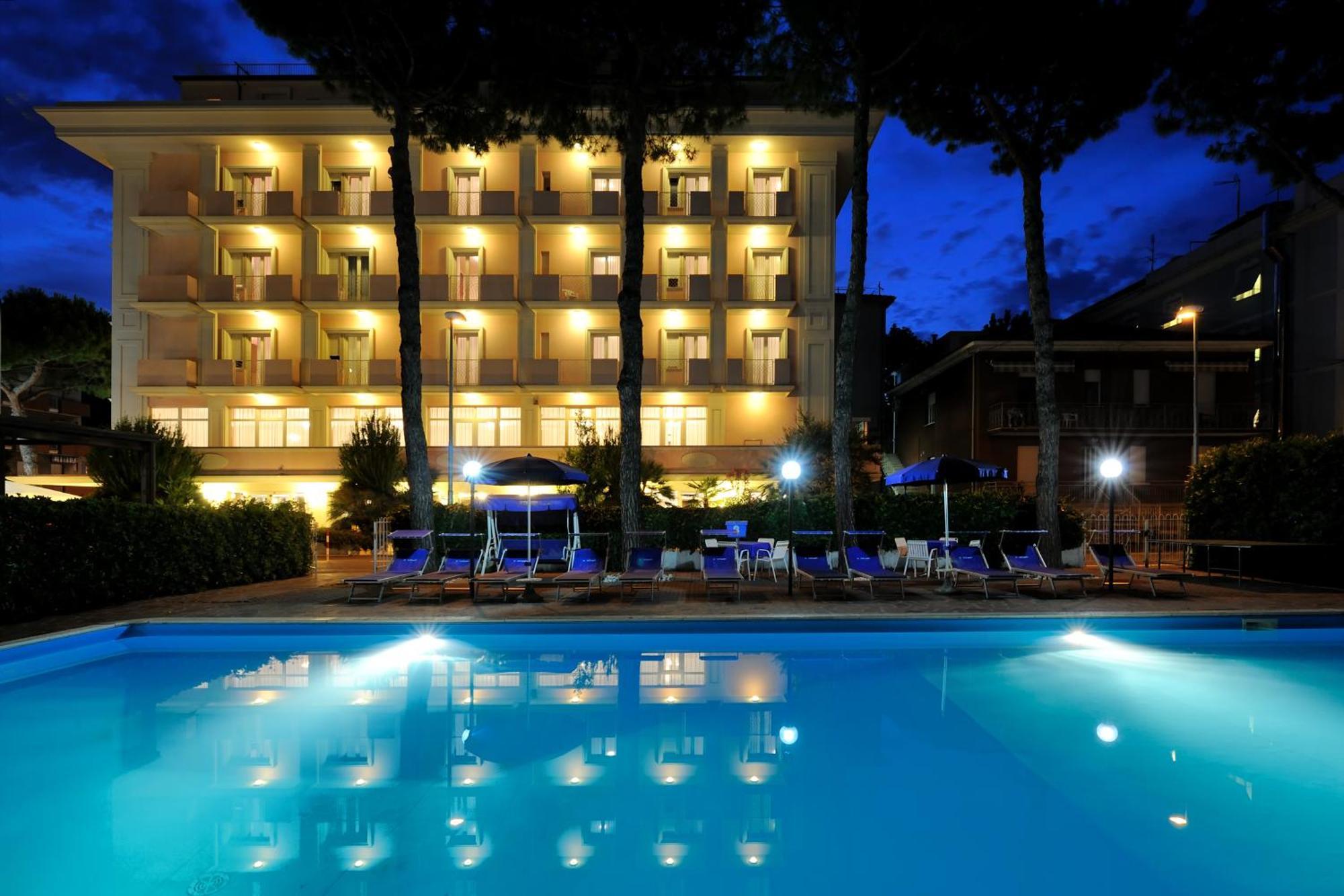 Hotel Tiffany 3*